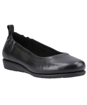 Obermaterial: Elastisch, Leder. Marke: Hush Puppies. Futterstoff: Atmungsaktiv, Microfaser, Weich. Einlegesohle: gepolstert, Leder. Laufsohle: Flexibel, Leicht, TPR. Anziehlasche. Absatz: Flach. niedrig geschnitten. Design: Unifarben. Zehenstil: Rund. Zum Anschlüpfen.