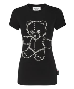 Voeg een vleugje uniciteit toe aan je outfits met dit exclusieve katoenen T-shirt. Bekijk de details.   Katoenen jersey   De iconische Teddybeer met bergkristallenprint op de voorkant   PP Hexagon op een saffiaan lederen patch is genaaid op het juk   Ribgebreide hals   Twee naaldstiksels