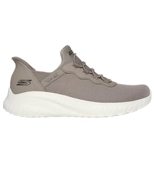 Obermaterial: Jerseyware, Synthetischer Stoff. Marke: Skechers. Bungee-Schnürung, Zum Reinschlüpfen, Elastische Schnürung. Einlegesohle: gepolstert, Memory-Schaum. Mittelsohle: Konturiert, Stoßdämpfend. Laufsohle: Flexible Zugkraft. Heel Pillow. Absatz: Flach. Niedrig geschnitten. Design: Logo, Aufschrift. Zehenstil: Rund. Nachhaltigkeit: Vegan. Passform: Weit.