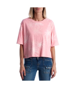 Oversize-T-Shirt mit Palmen-Print.\n\n Dieses Damen-T-Shirt kombiniert eine entspannte Passform mit einem tropischen Print, der an Sommertage und einen entspannten Stil erinnert. Perfekt für bequeme und coole Looks, egal ob in der Stadt oder im Urlaub.\n\n Details:\n Kleidungstyp: Übergroßes T-Shirt.\n Design: Allover-Palmendruck.\n Hals: Rund mit verstärktem Abschluss.\n Ärmel: Kurz und weit, entspannter Stil.\n Material: Weiche Baumwolle mit leichter Textur.\n Passform: Lockere Passform, ideal für einen lässigen und bequemen Look.\n\n Ein übergroßes Damen-T-Shirt, perfekt für alle, die ein frisches und unverwechselbares Stück suchen, ideal zum Kombinieren mit Shorts, Röcken oder weiten Hosen an wärmeren Tagen.\n Komposition: 100% Baumwolle\n Pflege:\nMaschinenwäsche in kaltem Wasser.\n Verwenden Sie kein Bleichmittel.\n Lufttrocknen,\n Bei niedriger Temperatur bügeln.\n Reinige chemisch nicht.