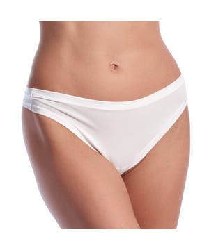 Braguita tipo tanga Breathe de GAP con diseño minimalista y tejido ultrasuave\n\nEsta braguita tipo tanga de la línea Breathe de GAP está diseñada para brindar una sensación ligera y cómoda durante todo el día. Su confección en tejido transpirable y elástico proporciona suavidad al contacto con la piel, mientras que su corte bajo y acabado discreto la hacen ideal para llevar bajo prendas ajustadas.\n\nDetalles:\nTipo de prenda: Braguita tipo tanga.\nLínea: Breathe de GAP.\nDiseño: Corte bajo con cobertura mínima en la parte trasera.\nCintura: Elástica y sin costuras marcadas.\nAcabados: Discretos para un ajuste imperceptible.\nMaterial: Tejido ultrasuave, ligero y transpirable.\n\nUna braguita tipo tanga Breathe cómoda y ligera, perfecta para un uso diario sin marcas ni incomodidades.\n Composición: 72% Poliéster, 18% Lyocell, 10% Elastano\n Cuidados:\nLavar a máquina en agua fría.\nNo usar lejía.\nSecar al aire.
