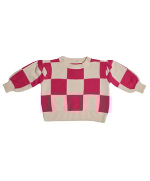 Mädchen Strickpullover GAP mit großen Quadraten und Puffärmeln

 Dieser Mädchenpullover GAP vereint Wärme und Originalität mit einem großen Karomuster, das ihm einen modernen und verspielten Touch verleiht. Sein weicher Stoff und die bequeme Passform machen ihn zum idealen Kleidungsstück für kühle Tage.

 Details:
 Kleidungstyp: Langarmpullover.
 Design: Große kontrastierende Quadrate im gesamten Kleidungsstück.
 Hals: Rund mit geripptem Abschluss.
 Bündchen: Gerippter Gummizug für bessere Passform.
 Material: Warmer und weicher Baumwollstrick.
 Schnitt: Leicht gepuffte Ärmel für eine feminine Note.

 Ein perfekter Mädchenpullover, um bei jedem Freizeit- oder Schulanlass stilvoll aufzufallen.
 Komposition: 100% Baumwolle
 Pflege:
Mit ähnlichen Farben kalt in der Maschine waschen.
 Bei niedriger Temperatur trocknen.
 Bei Bedarf bei mittlerer Temperatur bügeln.