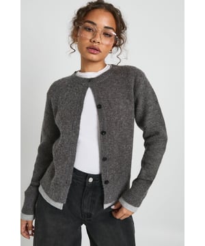 Nail new season knitwear in the jumpers and cardigans that are cosy yet coolGo back to nature with your knits this season and add animal motifs to your must-haves. When you're not wrapping up in woodland warmers, nod to chunky Nordic knits and polo neck jumpers in peppered marl for your laidback layering pieces. Bejewelled basics and standout sequin sweaters transform your knitwear for nights out.