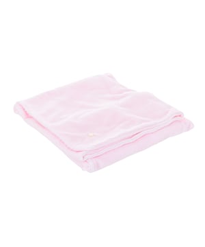 Baby blanket Babidu.\n Blanket with soft and thermal fabric.\n Ribbed finishes.\n Button with brand logo.\n Tone-on-tone visible seams.\n Composition: 100% Cotton\n Care:\nWash at maximum temperature 40º\n -Do not use bleach\n -Supports ironing\n -Tumble dry low