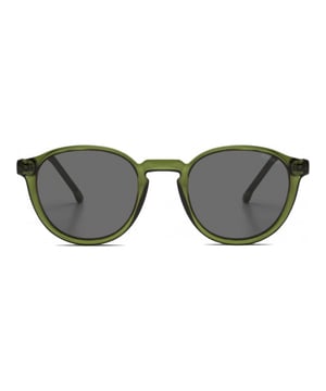 Een van de hardlopers uit de nieuwe collectie van Komono uit onze Dames Accessoires Outlet categorie. Deze kun je niet laten lopen!
Toffe zonnebril in licht transparant groene kleur. Frame maat 137mm X 44.6mm. Nylon frame met Solid smoke grijze lens kleur. 100% UV400 protection. Cat. 3 krasvrij polycarbonate lens. Incl. opberg zakje en poets doekje.