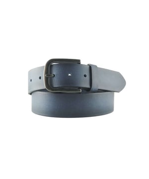
<p>Lederen jeans riem van 6-Road.</p>
<ul>
<li>100% Leder</li>
<li>Inkortbaar</li>
<li>Gesp nikkelvrij</li>
</ul>
