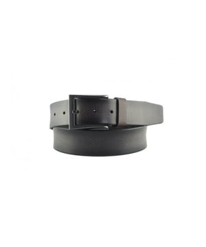 Maak nu de blits met dit topitem van de nieuwe collectie van Sixroad. Helemaal van deze tijd en makkelijk te combineren.
6road riem 440025/67