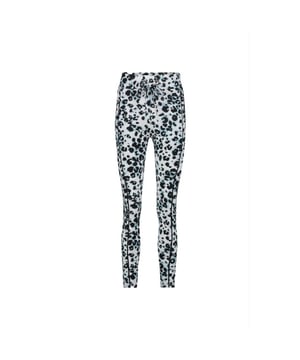
De UA2222033ZS Pants Annabel/3 Technical Jers van JANE LUSHKA is een aansluitende broek met elastische tailleband met striksluiting. De broek heeft steekzakken met ritssluiting en dicht gestikte paspelzakken aan de achterzijde. Dit model is uitgevoerd in een Animal print.