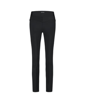 
LADY DAY Leanne Bonded vind je nu op To Be Dressed. Prachtig en uniek item van premium travelkwaliteit en gemaakt van de volgende materialen: 80%pa/20%el. Let op: bonded kwaliteit. 
De broek Leanne Bonded is een recht vallend model, en is iets aansluitender aan de onderkant. De broek heeft aan de voorkant zakken met een rits.
