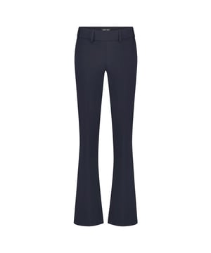 
LADY DAY Poppy Flared vind je nu op To Be Dressed. Prachtig en uniek item van premium travelkwaliteit en gemaakt van de volgende materialen: 80%pa/20%el. De broek Poppy is een flared model. De achterzijde van de tailleband is voorzien van elastiek en heeft rondom riemlussen. Het item heeft steekzakken voor en klepzakken achter. 

Pasvorm (maat S): 
Binnenbeenlengte: 33 INCH/83,82 cm

Stofsamenstelling: 80% polyamide 20% elastaan