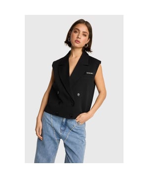 
Kleur: BLACK <br>
Materiaal: 63% Polyester / 33% Viscose / 4% Elastane<br>
Het model is 1,75m en draagt maat S