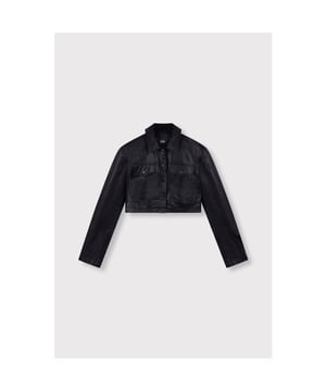 
Deze stijlvolle zwartkleurige damesjack van Alix the Label is een echte must-have voor jouw kledingkast! Het is gemaakt van hoogwaardig imitatie leer en heeft een trendy uitstraling. Dit jack is perfect voor een avondje uit of voor een casual look. Het materiaal bestaat uit 60% polyurethaan, 33% viscose en 7% katoen, waardoor het comfortabel en zacht aanvoelt op de huid. De perfecte combinatie van fashion en comfort! Shop nu deze Alix the Label damesjack bij nummerzestien en maak van elke outfit een fashion statement.