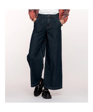 
51506-10 880 Geisha Jeans pleads dark blue denim  Materiaal: 100% cotton