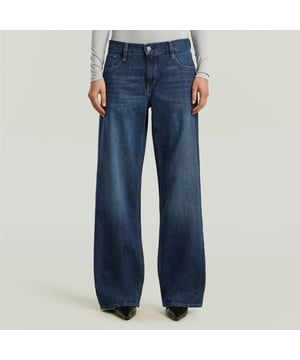 
De jeans heeft een normale lengte en een relaxte pasvorm, waardoor je er moeiteloos en trendy uitziet. De taillehoogte is normaal en het loszittende model valt iets royaler uit, waardoor je je vrij en zelfverzekerd voelt.100% katoen
