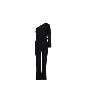 
Deze zwarte jumpsuit van het merk Lofty Manner is een absolute must-have voor elke modebewuste vrouw. De jumpsuit heeft een lange broek en lange mouwen, waardoor hij zowel geschikt is voor koudere dagen als voor een meer formele gelegenheid. De jumpsuit is gemaakt van 90% polyester en 10% elastane, wat ervoor zorgt dat hij comfortabel aanvoelt en perfect aansluit op het lichaam.en#10;en#10;De klassieke zwarte kleur zorgt ervoor dat deze jumpsuit gemakkelijk te combineren is met andere items uit je garderobe. Draag hem met een paar hoge hakken en een statement sieraad voor een elegante look, of met witte sneakers en een spijkerjasje voor een meer casual uitstraling. De mogelijkheden zijn eindeloos!en#10;en#10;Deze jumpsuit is ook perfect voor vrouwen die graag hun figuur willen accentueren. Door de aansluitende pasvorm en het stretchy materiaal wordt je vrouwelijke silhouet prachtig benadrukt. De lange mouwen en de lengte van de jumpsuit geven een slank en gestroomlijnd effect.en#10;en#10;Kortom, deze zwarte Lofty Manner jumpsuit is een must-have item in elke kledingkast. Of je nu gaat voor een formele look of juist een meer casual stijl, met deze jumpsuit zit je altijd goed! Bestel hem nu bij NummerZestien en steel de show met deze comfortabele en stijlvolle jumpsuit.