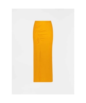
<p><strong>Productomschrijving</strong></p>
<p><span>Rok van het merk Another Label. De rok heeft een fijne ribbelstof en elastische band. De split aan de onderkant maakt de rok helemaal af! </span></p>
<ul>
<li>Stofsamenstelling: 95% polyester 5% elastaan </li>
<li>Pasvorm: valt normaal. Twijfel je over de maat? Neem contact met ons op en we helpen je graag verder! </li>
</ul>