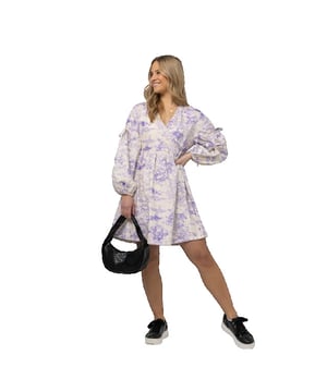 
<meta charset="UTF-8">
<p><span>Wishfull wrap dress is short dress with long sleeves and details in the waist and on the sleeve. </span><br><br><span>- 100% organic cotton </span><br><span>- Sustainable choice</span></p>