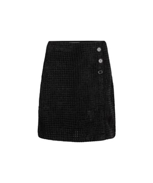 
Deze stijlvolle rok kort dames van het bekende merk Lofty Manner is een must-have voor elke modebewuste vrouw. De rok komt in een elegante zwarte kleur en is gemaakt van hoogwaardig polyester materiaal. Dit zorgt niet alleen voor een comfortabele pasvorm, maar ook voor een luxueuze uitstraling. De rok heeft een tijdloos design en is daardoor perfect te combineren met verschillende outfits. Of je nu naar een feestje gaat of een dag op kantoor doorbrengt, met deze rok zie je er altijd stylish uit. Bestel nu deze zwarte rok kort dames van Lofty Manner en geef je garderobe een trendy upgrade!