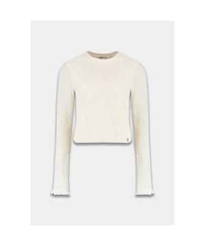 
Deze ecru kleurige top van het trendy merk Harper and Yve is een must-have voor elke moderne vrouw. Gemaakt van een mix van 90% polyamide en 10% elastane, voelt deze top zacht en comfortabel aan op de huid. De stof is duurzaam en behoudt zijn vorm, waardoor de top perfect is voor dagelijks gebruik.en#10;en#10;Met lange mouwen en een elegante V-hals, is deze top perfect voor elke gelegenheid. Of je nu naar kantoor gaat of een avondje uit, deze top zorgt voor een stijlvolle en sophisticated look. De ecru kleur is tijdloos en gemakkelijk te combineren met andere kleuren, waardoor je eindeloos kunt variëren en experimenteren met je outfits.en#10;en#10;Dankzij het gebruik van hoogwaardige materialen en de verfijnde afwerking, straal je met deze top moeiteloos klasse en stijl uit. Laat jezelf zien en voeg deze ecru top van Harper and Yve toe aan je garderobe. Bestel hem nu  en geniet van de combinatie van comfort en fashion.