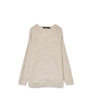 
De perfecte toevoeging aan je herfst- en wintergarderobe: deze beige trui voor dames van het populaire merk Vero Moda. Gemaakt van een zachte mix van 70% acryl, 27% nylon en 3% elastaan, biedt deze trui niet alleen warmte en comfort, maar ook een trendy look. De neutrale kleur maakt het gemakkelijk te combineren met elke outfit. De trui heeft een klassieke ronde hals en een losse pasvorm voor een casual en relaxte uitstraling. Draag hem op een skinny jeans en sneakers voor een alledaagse look, of combineer het met een kokerrok en laarzen voor een meer geklede outfit. Trek deze trui aan en je zult er zeker stijlvol uitzien en je warm en comfortabel voelen! Shop nu deze must-have trui  en voeg hem toe aan je collectie.