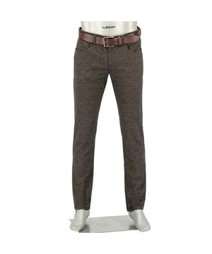 
<p><strong>Alberto - 8577-1255 Pipe</strong></p>
<p>Mooie wollige heren 5-pocket broek van het mannenmode merk Alberto. Deze broek heeft een kleine structuur en is gemaakt in een zachte wolmix. Door de fijne gemêleerde look is deze broek op vele manieren te gebruiken, zowel op kantoor als in uw vrije tijd.</p>
<ul>
<li>Regular fit</li>
<li>Rechte pijp</li>
<li>Ritssluiting</li>
<li>64% Polyester/ 30% Viscose/ 4% wol/ 2% Elasthan</li>
<li>Kleurnummer: 595</li>
</ul>