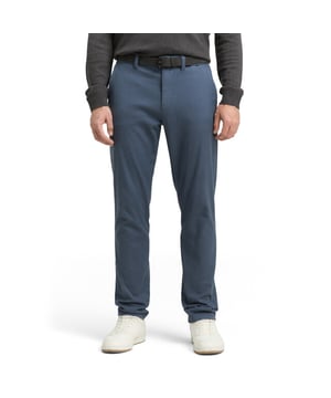 
<p><strong>Tom Tailor Traveler Slim Chino</strong></p>
<p>Slim fit chino met nauwsluitend design. Voorzien van twee steekzakken aan de voorkant en twee paspelzakken aan de achterkant. Ritssluiting met knoop en riemlussen. Discreet Tom Tailor logo achter op de tailleband. Verkrijgbaar in diverse kleuren. </p>
<p>Kleur: Kijk naar de foto's voor beschikbare kleuren en details.</p>
