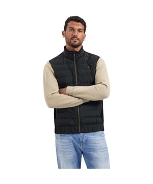 
Bodywarmer Padded Sealed Mix With K Black is een bodywarmer van het merk No Excess.