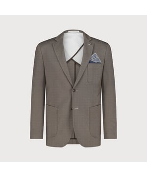 
Dit lichtgewicht jersey colbert is de beste keuze voor de man die zowel comfort als stijl belangrijk vindt.<br>
Met een relaxed fit pasvorm biedt dit colbert de perfecte mix tussen casual en zakelijk, waardoor het een veelzijdige toevoeging is aan elke garderobe.<br>
<br>
Gemaakt van een hoogwaardige jersey kwaliteit, staat dit colbert garant voor ultiem comfort en bewegingsvrijheid dankzij de 24/7 stretch. Smart casual, de 3D jersey technologie zorgt ervoor dat je er altijd op je best uitziet zonder in te leveren op comfort.
<ul>
	<li>Ultiem comfort met 24/7 stretch</li>
	<li>Perfecte mix tussen semi casual en zakelijk</li>
	<li>Draagt zeer comfortabel door de toegepaste 3D jersey technologie</li>
</ul>