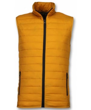 Scoor deze nieuwe outfit van Y Chrom nu in de Y Chrom sale met hoge korting!
Exclusieve trendy Heren Bodywarmer van het merk Y Chromosome. Deze Bodywarmer wordt gemaakt van een zeer hoogwaardige kwaliteit polyester. Deze Urban Jack heeft uitstekende afwerking en pasvorm.  - <p><strong><strong><strong>Specificaties:</strong><strong><br /></strong></strong></strong>- Heren Bodywarmer<br />- Kleur: Zie afbeelding<br />- Lengte: Kort<br />- Pasvorm: Slim Fit / Getailleerd Italiaans<br />- Patroon: Blanco<br />- Sluiting: Rits<br />- Materiaal: 100% Nylon<br />- Voering: 100% Polyester<br />- Zakken: 2 Jaszakken, 2 Binnenzakken<br />- Seizoen: Voorjaar, Herfst<br />- Wasvoorschrift: Machinewas 30 graden<br />- Beschikbare Maten: XS - S - M - L - XL - XXL<strong><br /><br /></strong></p>