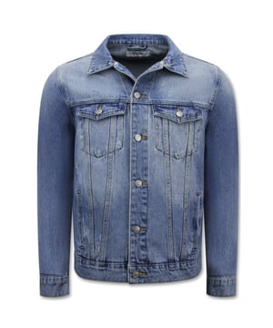 
Denim Spijkerjassen  Heren - RJ-966 - Blauw - <p><strong><strong>Specificaties:</strong><strong><br /></strong></strong>- Denim Spijkerjassen Heren<br />- Artikel : RJ-966<br />- Seizoen: Voorjaar / Najaar<br />- Mouwen: Lange Mouwen<br />- Patroon: Blanco<br />- Capuchon afhaalbaar<br />- Materiaal: 100% Katoen, <br />- Weefsel: Denimweefsel<br />- Pasvorm: Getailleerd / Slim Fit<br />- Wasvoorschrift: Machinewas 30 graden, Binnenste buiten wassen (Niet in de droger)<br />- Beschikbare maten:  S - M - L - XL -XXL<span class="apple-converted-space"><br /></span></p>