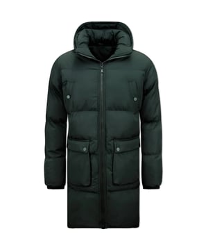 
Lange  Puffer Winterjas Heren met Capuchon - 3361 - Zwart - <p><strong><strong><strong><strong><strong><strong><strong><strong><strong><strong>Specificaties:<br /></strong></strong></strong></strong></strong></strong></strong></strong></strong></strong>- Lange Puffer Winterjas Heren met Capuchon<br />- Kleur: Zie afbeelding<br />- Lengte: Extra Lang<br />- Pasvorm: Getailleerd Slim fit<br />- Sluiting: Rits<br />- Materiaal: Polyester<br />- Voering: 100% Polyester <br />- Zakken: 4 Jaszakken, 1 binnenzaken <br />- Seizoen: Winter <br />- Wasvoorschrift: Machinewas 30 graden / Stomerij<br />- Beschikbare Maten:  S - M - L - XL - XXL</p>