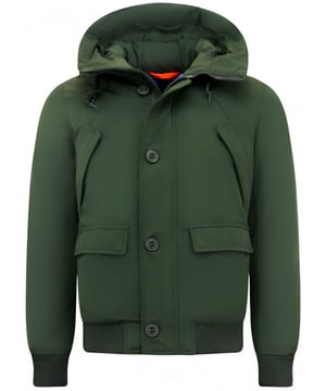Dit item uit onze Heren Jassen Outlet outlet scoor je nu extra voordelig op V&D waar het altijd Warren Webber sale is. 
Heren Winterjas Kort  met Capuchon - 8002 - Groen - <p><strong>Productinformatie:</strong></p>
<ul>
<li>Heren winterjas kort met capuchon</li>
<li>Heeft een natuurlijke groene kleur</li>
<li>Gemakkelijk met andere outfits te combineren</li>
<li>Comfortabel en warm model, perfect voor de winter</li>
<li>kort model met een regular fit pasvorm</li>
<li>Het materiaal bestaat uit 100% polyester</li>
<li>De voering bestaat uit 70% polyester 30% katoen</li>
<li>Heeft een rits met knopen als sluiting</li>
<li>Het model heeft 4 jaszakken en 1 binnenzakken</li>
<li>De capuchon is niet afritsbaar</li>
<li>Voorgedrukte knopen / rits aan capuchon.<br />Zelf uit te breiden met bontkraag (wordt niet meegeleverd)</li>
<li>Breng hem naar de stomerij voor een maximale levensduur</li>
<li>Kan ook gewassen worden op 30 graden</li>
<li>Verkrijgbaar in de maten  S – M – L – XL – XXL – XXXL</li>
</ul>