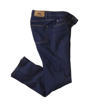 
98% Katoen, 2% Elastaan. Stof: Canvas, Denim. Ontwerp: Eenvoudig. 373gsm. Zakken: 2 zijzakken, 1 muntzakje, 2 achterzakken, patch. Sluiting: Knoop, Ritsgat. Stoftechnologie: Duurzaam. Riemlussen, contrastnaad bovenaan. Taille Vorm: Platte Taille. Pasvorm: Recht model.