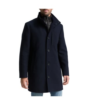 
<p>2-in-1 jas van wol met logobadge van Tom Tailor op de mouw en uitneembare gewatteerde binnenjas als bescherming tegen wind en kou. De zijzakken van deze wollen jas aan de voorkant, borstzak en extra binnenzak zijn ideaal voor het opbergen van je portemonnee, sleutels of mobiele telefoon.</p>
<ul>
<li>Regular fit</li>
<li>2 Steekzakken</li>
<li>1 Binnenzak</li>
<li>73% Polyester/ 1% Viscose/ 2% Polyamide/ 22% Wol</li>
</ul>