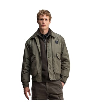 
Carlo Satin Flight Bomber is een winter jas van het merk Butcher of Blue.