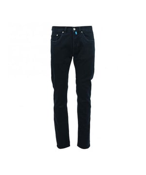 Prachtig item uit de nieuwe collectie van Pierre Cardin! Ben helemaal van deze tijd met deze topper uit onze Herenkleding Outlet categorie.
Pierre Cardin jeans 30030-7715-6811