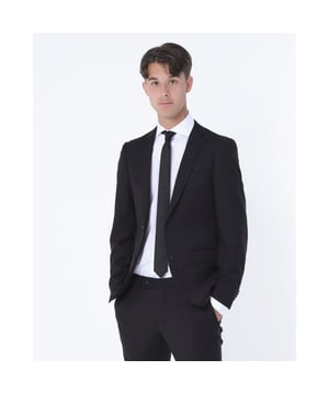 
Runway PARTY - Mix & match jacket Ronaldo combineert stijl en eenvoud. Gemaakt van hoogwaardig katoen, biedt dit zwarte colbert een scherpe uitstraling èn comfort. Met zijn strakke pasvorm en klassieke zakken is het perfect voor elke gelegenheid. Runway PARTY staat voor moderne mode met een creatieve twist, en dit colbert is daar het ultieme voorbeeld van. - Over het Merk: Runway for Party People, de naam zegt het al een beetje, dit zijn kleding en accessoires voor de jonge mannen die een feestje hebben. Runway Party is uitermate geschikt voor jongens om jouw outfit met een gala, zoals het eindgala van de middelbare school, compleet te maken