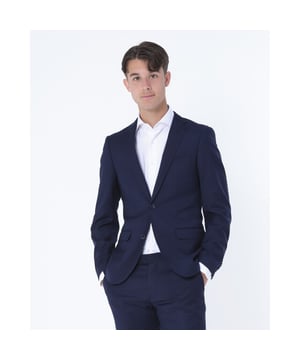 
Runway PARTY - Mix & match jacket Ronaldo is de perfecte keuze voor een frisse look. Dit luxe colbert in navy is gemaakt van 100% katoen, wat zorgt voor comfort en stijl. Met zijn klassieke pasvorm en nette afwerking past hij moeiteloos bij elke gelegenheid. Runway PARTY staat voor innovatieve ontwerpen en kwalitatief hoogwaardige herenmode, waarmee je altijd goed voor de dag komt. - Over het Merk: Runway for Party People, de naam zegt het al een beetje, dit zijn kleding en accessoires voor de jonge mannen die een feestje hebben. Runway Party is uitermate geschikt voor jongens om jouw outfit met een gala, zoals het eindgala van de middelbare school, compleet te maken