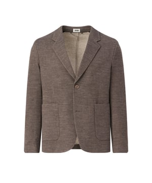 
- Over het merk: Drykorn vertaalt de laatste trends naar hun eigen persoonlijkheid en creëert zo telkens een unieke collectie. De slogan van het merk is dan ook ‘Drykorn for beautiful people’.