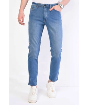 Nu in onze Herenkleding Outlet outlet; deze topper uit de collectie van True Rise. Op V&D is het altijd True Rise sale en elke dag nieuw aanbod van True Rise.
Heren Jeans Regular Fit - DP22-NW - Blauw - <p><strong>Specificaties:<br /></strong>- Heren Jeans Regular Fit<br />- Kleur: Blauw<br />- Artikelcode: DP22-NW<br />- Lengte: Standaard <br />- Pasvorm: Regular Fit / Stretch<br />- Sluiting: Rits<br />- Materiaal: 98% Coton, 2% Spandex<br />- Weefsel: Denimweefsel <br />- Zakken: 2 Voorzakken, 2 Achterzakken<br />- Wasvoorschrift: Machinewas 30 graden (Niet in de droger)<br />- Beschikbare maten: 29 - 30 - 31 - 32 - 33 - 34 - 36 - 38</p>