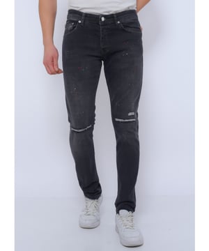 True Rise jouw favoriete merk? Op V&D vind je True Rise altijd in de uitverkoop in onze True Rise outlet dus sla snel je slag!
Ripped Heren Jeans met Verfspatten Slim Fit -DC-040- Zwart - <p><strong>Specificaties:<br /></strong>- Ripped Heren Jeans met Verfspatten Slim Fit <br />- Kleur: Zie afbeelding <br />- Artikelcode: D&C-040<br />- Lengte: Standaard 34<br />- Pasvorm: Slim Fit / Stretch<br />- Patroon:  Verfspatten / Gaten<br />- Sluiting: Knopen<br />- Materiaal: 98% Coton, 2% Spandex<br />- Weefsel: Denimweefsel <br />- Zakken: 2 Voorzakken, 2 Achterzakken<br />- Wasvoorschrift: Machinewas 30 graden<br />- Beschikbare maten: 29 - 30 - 31 - 32 - 33 - 34 - 36 - 38</p>
