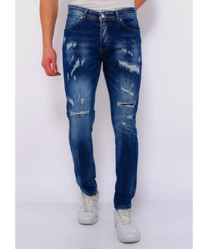 Dit item koop je nu extra voordelig in onze Herenkleding Outlet outlet waar het altijd True Rise sale is. Jouw True Rise artikelen het hele jaar in de uitverkoop!
Heren Blauwe Slim Fit Jeans met Gaten -DC-047 - <p><strong>Specificaties:<br /></strong>- Heren Blauwe Slim Fit Jeans met Gaten<br />- Kleur: Zie afbeelding <br />- Artikelcode: D&C-047<br />- Lengte: Standaard 34<br />- Pasvorm: Slim Fit / Stretch<br />- Patroon:  Gaten<br />- Sluiting: Knopen<br />- Materiaal: 98% Coton, 2% Spandex<br />- Weefsel: Denimweefsel <br />- Zakken: 2 Voorzakken, 2 Achterzakken<br />- Wasvoorschrift: Machinewas 30 graden<br />- Beschikbare maten: 29 - 30 - 31 - 32 - 33 - 34 - 36 - 38</p>