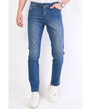 Nu in onze Herenkleding Outlet outlet; deze topper uit de collectie van True Rise. Op V&D is het altijd True Rise sale en elke dag nieuw aanbod van True Rise.
Spijkerbroek Heren  Regular Fit - DP27-NW - Blauw - <p><strong>Specificaties:<br /></strong>- Spijkerbroek Heren Volwassenen Regular Fit<br />- Kleur: Blauw<br />- Artikelcode: DP27-NW<br />- Lengte: Standaard <br />- Pasvorm: Regular Fit / Stretch<br />- Sluiting: Rits<br />- Materiaal: 98% Coton, 2% Spandex<br />- Weefsel: Denimweefsel <br />- Zakken: 2 Voorzakken, 2 Achterzakken<br />- Wasvoorschrift: Machinewas 30 graden (Niet in de droger)<br />- Beschikbare maten: 29 - 30 - 31 - 32 - 33 - 34 - 36 - 38</p>