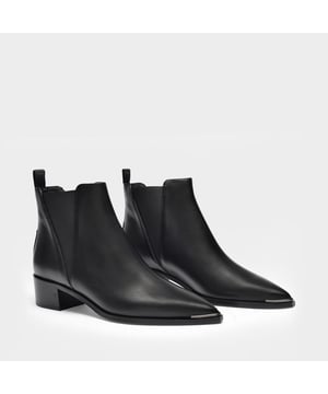 VINTAGE, RRP AS NEW
Fit: True to size
Colour : noir - black
Main material: smooth calfskin
Sole: leather
Closure: slip-on
Toe shape: almond
Acne Studios Ankle Boots Jensen in Black Leather
Color: black | black
Material: Leather | Leather
Condition: new with tag
Size: IT | 39
Sign of wear: No
SKU: 543031 / MFESFRSH022367W / ACNS14303390