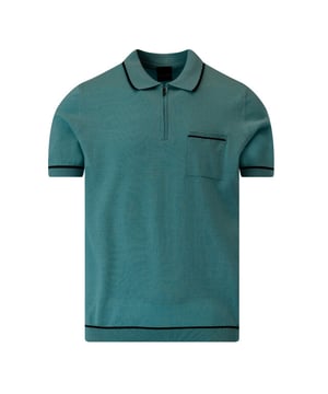 
Bugatti clothing Polo KM in blauw geeft elke dag een frisse uitstraling. Met een relaxte fit en subtiele logoprint is het ideaal voor elke situatie. Dit kledingstuk is gemaakt van hoogwaardige materialen voor duurzaam comfort. Bugatti clothing staat voor stijlvolle en tijdloze ontwerpen met oog voor detail, perfect voor elke garderobe. - Over het merk: Bugatti is de perfecte mix van modern, klassiek en sportief. De beste materialen worden verwerkt met de nieuwste standaardtechnologieën om de Bugatti pasvorm te verzekeren.