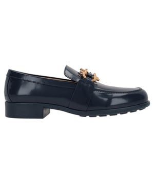 Material: 100 % Leder

Innenmaterial: 100 % Leder
Innensohle: 100 % Leder
Sohle: 100 % Leder
Runde Zehenpartie
Marken-Innensohle
Hergestellt in Italien
Geschlecht: DAMEN
Produktcode: 708902V28R0_4259
Code: SHO BV 2 LF FW23 08201