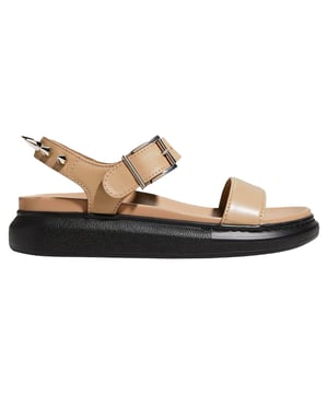 Zusammensetzung: 100% Leder  
Leder-Innensohle  
Gummisohle  
Schnallenverschluss  
Runde Zehenform  
Markeninnensohle  
Hergestellt in Italien  
Produktcode: PUNK STUD HYBRID/CAMEL  
Geschlecht: DAMEN  
Code: SHO MQ 2 SN 03 O10 W2 T  
Maße: Riemenlänge: 0 mm Griffabstand: 0 mm