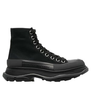 Zusammensetzung: 100% Canvas  

Innen: Canvas  
Innensohle: Leder  
Sohle: Gummi  
Runder Ausschnitt  
Vorne mit Schnürverschluss  
Detail mit Logo an der Seite und hinten  
Hergestellt in Italien  
Geschlecht: Damen  
Produktcode: 697080W4MV2_1000  
Code: SHO MQ 2 SK FW24 11402
