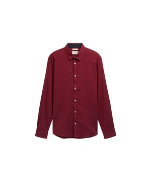 
<p><strong>TOM TAILOR Structured Stretch Shirt – Bordeaux
</strong>
Dit overhemd heeft een gestructureerd stretchdesign voor een comfortabele pasvorm. Klassieke kraag met knoopsluiting. Subtiel logo links op de borst. Lange mouwen met knoopmanchetten. Ideaal voor verschillende gelegenheden.</p><p>Kleur: bordeaux.</p>