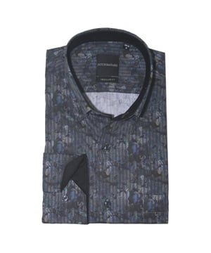 
<p>Heren overhemd met lange mouwen en allover print van het label 'Dutch Bastard'.</p>
<ul>
<li>Regular fit</li>
<li>Borstzakje</li>
<li>100% Katoen</li>
</ul>